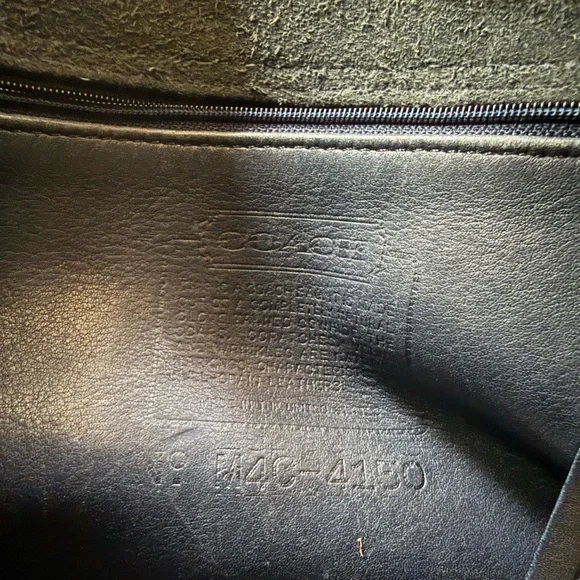 Vintage Coach Black Leather Shoulder Bag - Picture 5 of 13